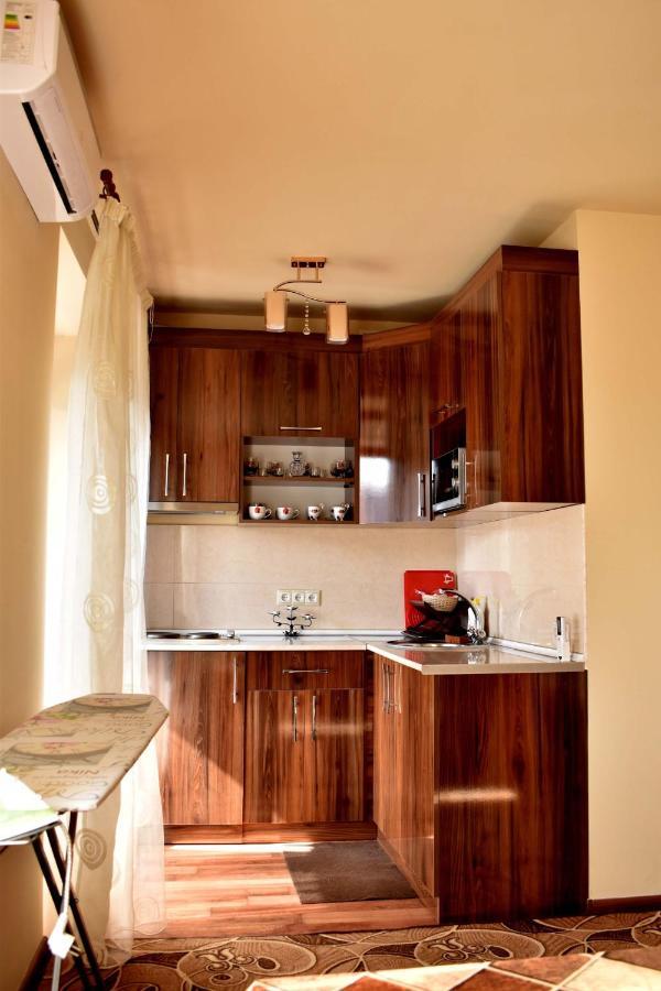 Apartmán Напротив Спортивно-Концертного Комплекса Jerevan Exteriér fotografie